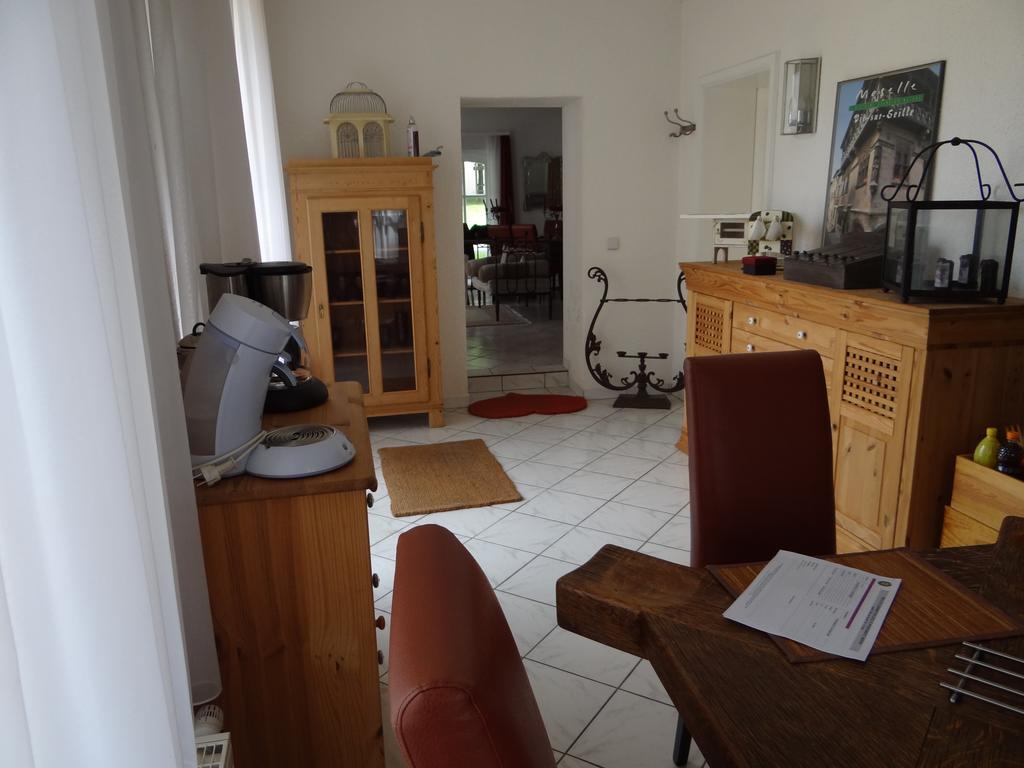 Chateau Mesny Gite Au Fil Des Pages Vic-sur-Seille Ngoại thất bức ảnh
