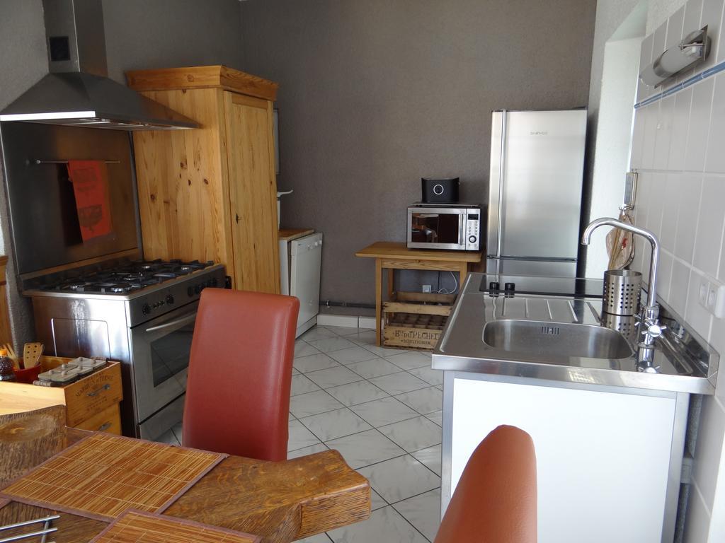 Chateau Mesny Gite Au Fil Des Pages Vic-sur-Seille Ngoại thất bức ảnh