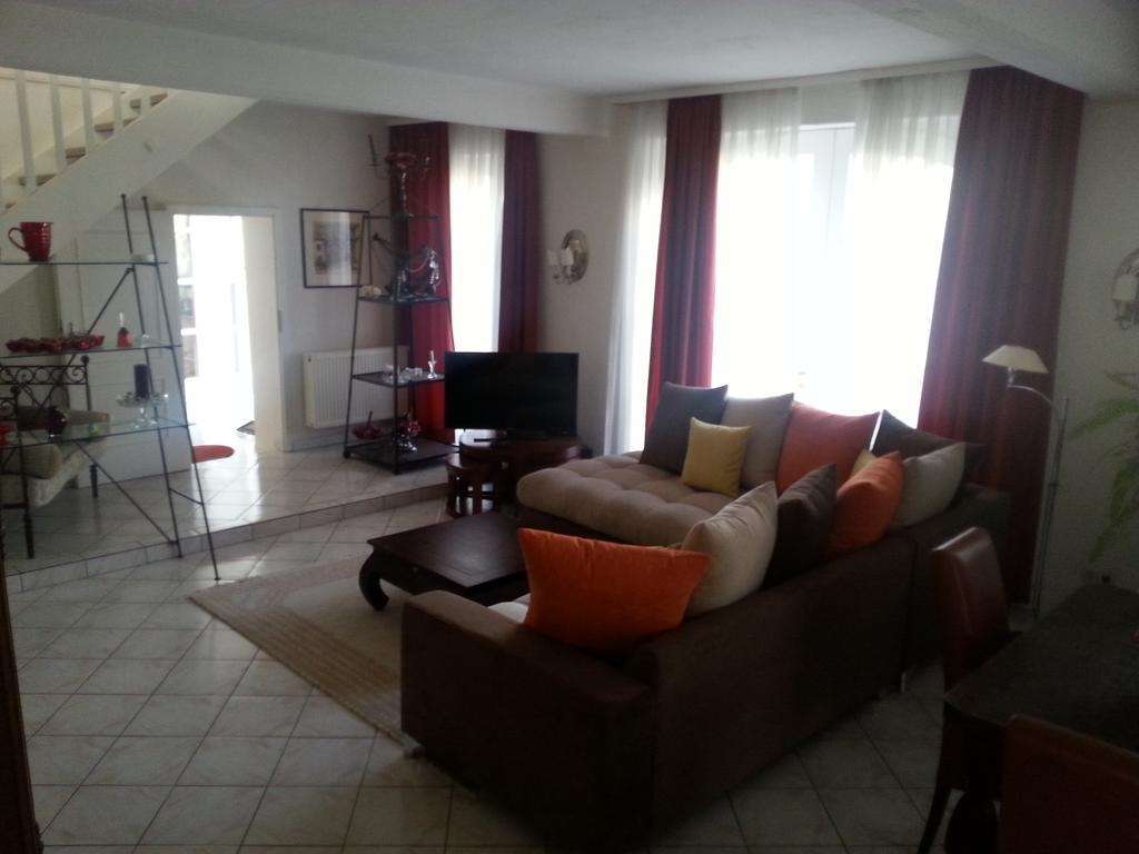 Chateau Mesny Gite Au Fil Des Pages Vic-sur-Seille Ngoại thất bức ảnh