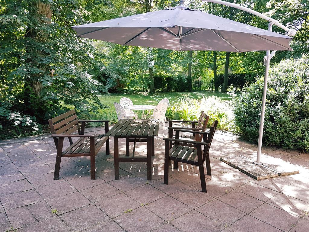 Chateau Mesny Gite Au Fil Des Pages Vic-sur-Seille Ngoại thất bức ảnh